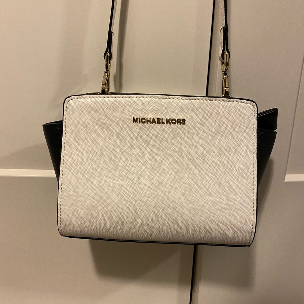 Michael Kors Cross Body